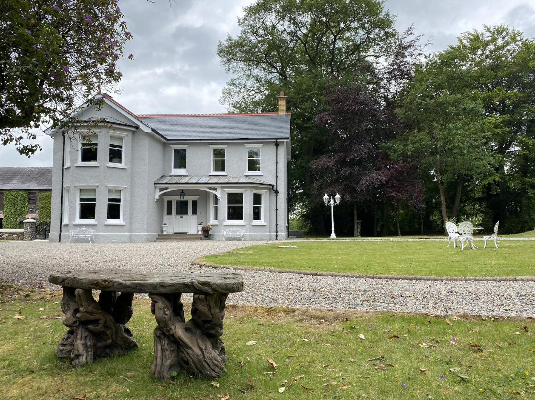 Kells Luxury Accommodation In County Antrim With Riverside Hot Tub מראה חיצוני תמונה