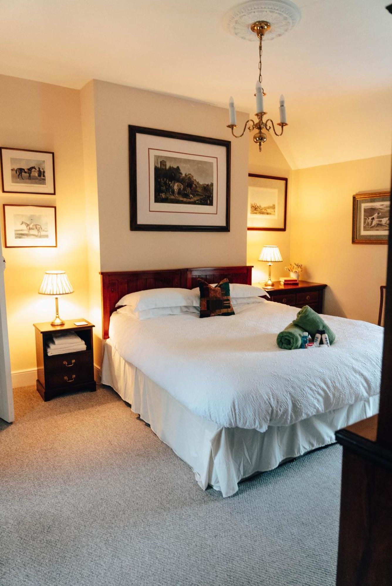 Kells Luxury Accommodation In County Antrim With Riverside Hot Tub מראה חיצוני תמונה