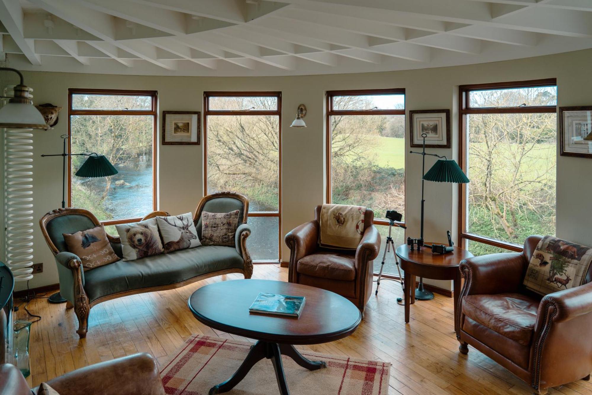 Kells Luxury Accommodation In County Antrim With Riverside Hot Tub מראה חיצוני תמונה
